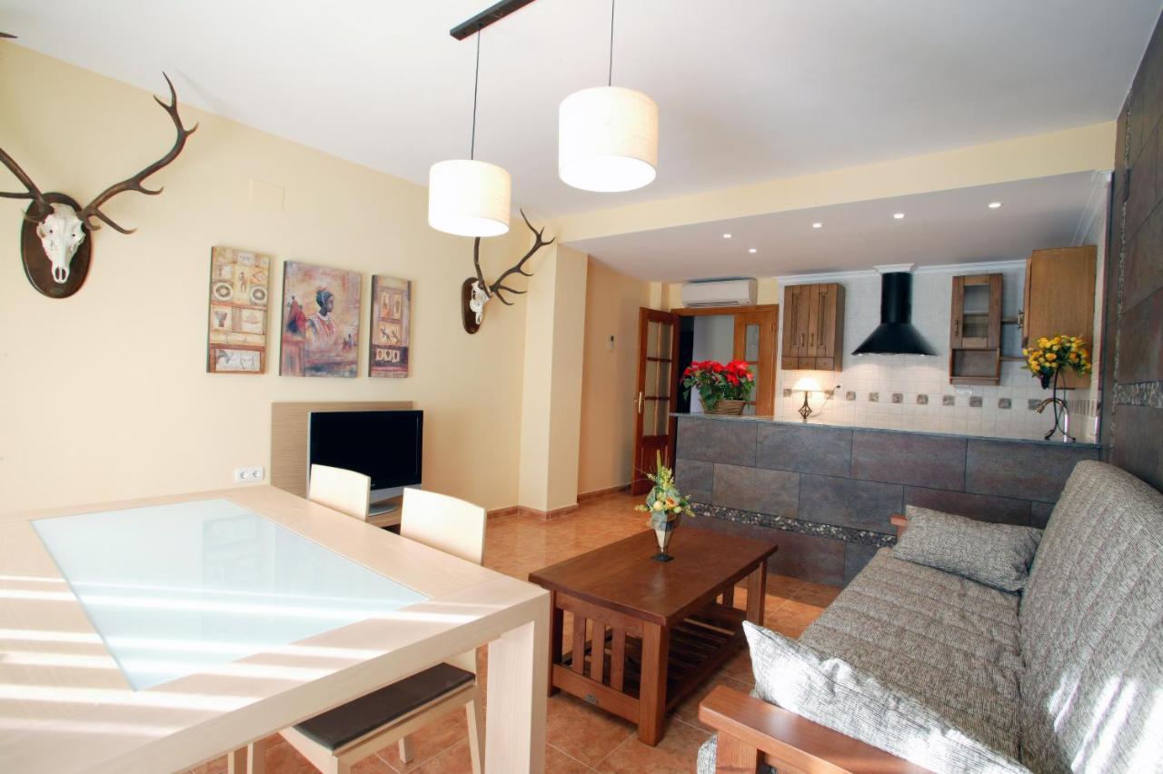 Apartamentos Hotel 77 Ayora Екстер'єр фото