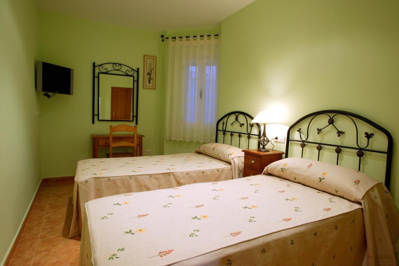 Apartamentos Hotel 77 Ayora Екстер'єр фото